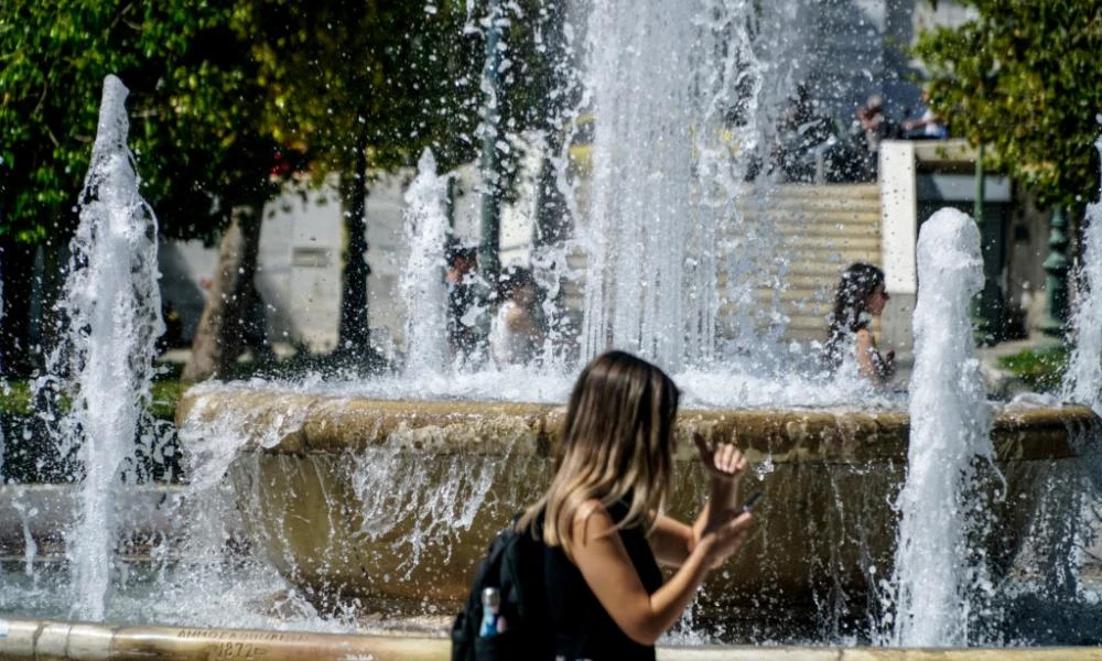 Καιρός: Συνεχίζεται ο καύσωνας και το μελτέμι- Αυξημένος κίνδυνος για πυρκαγιά